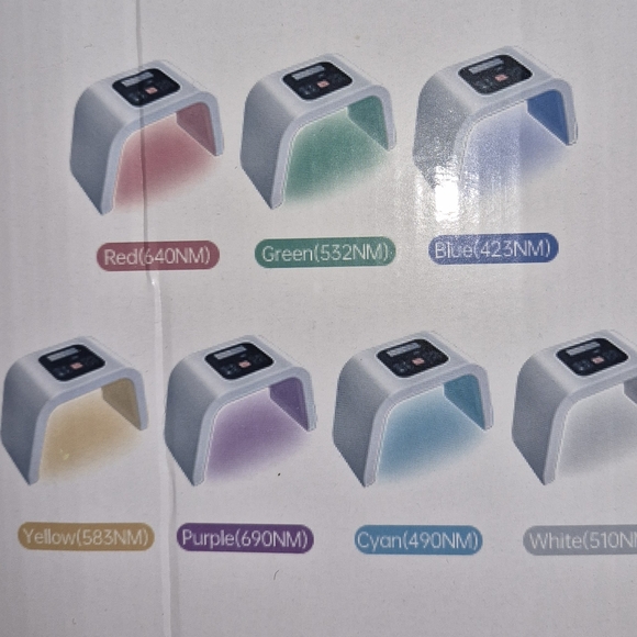 LED Face Mask Light Therapy Device - Picture 4 of 4